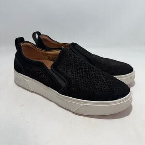 Vionic Kimmie Perf Women's US 9 Slip On Supportive Sneaker black